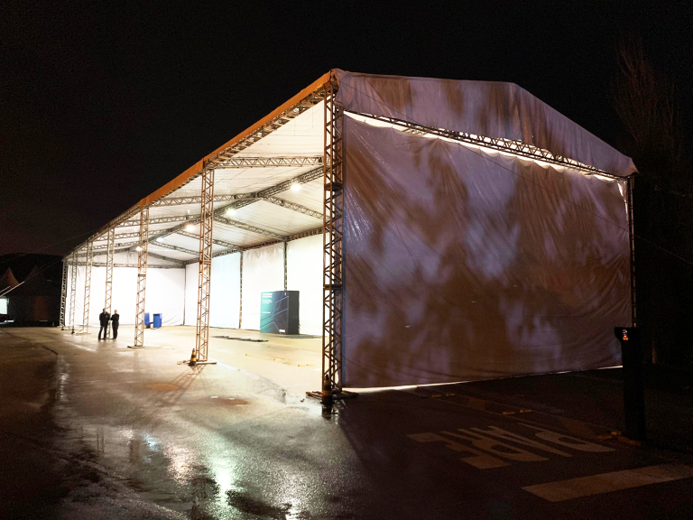 Tenda Galpão em Treliça de alumínio.