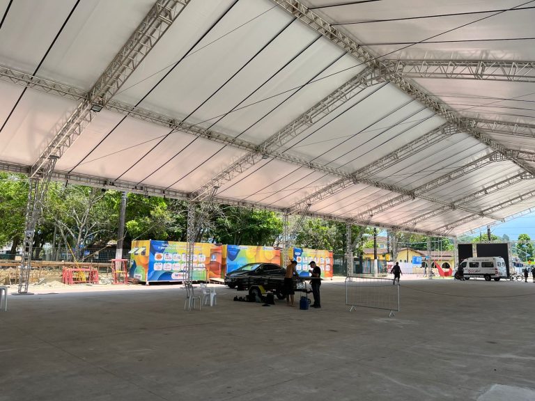 Tenda Galpão em Treliça de alumínio.